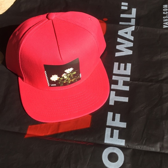 Vans pink hat - Picture 2 of 4